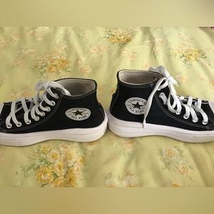 CONVERSE in color black